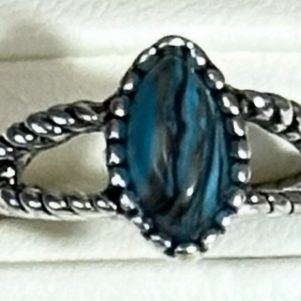 Silver ring w/marquee Banded Agate (Teal & black) stone NWOT